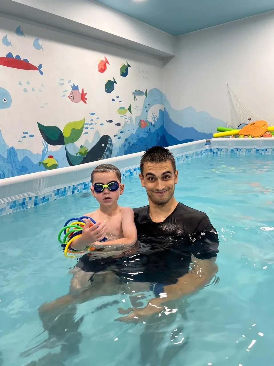 Занятие в бассейне